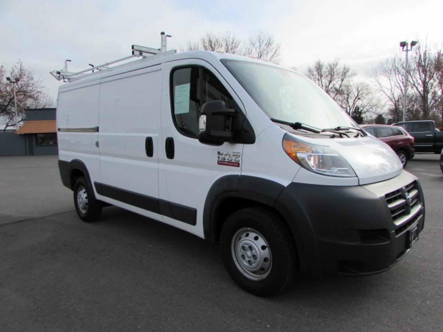 2018 White /Gray RAM Promaster Cargo Van (3C6TRVAG3JE) with an 3.6 24 valve V6 engine engine, 6 speed automatic transmission, located at 4562 State Avenue, Billings, MT, 59101, (406) 896-9833, 45.769516, -108.526772 - Photo#4